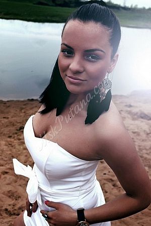 Марина, метро Шоссе Энтузиастов