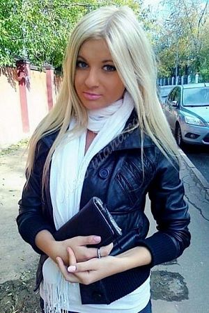 Лена, метро Комсомольская