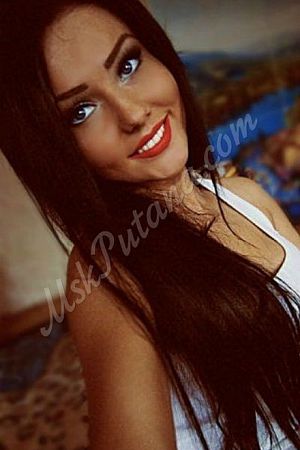 Надя, метро Бауманская