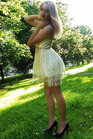 Лена, метро Профсоюзная