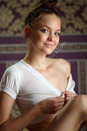 Дарина, метро Дубровка