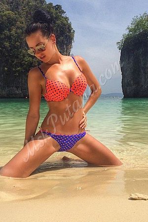 Яна, метро Лубянка