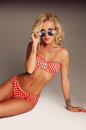 Настя, метро Авиамоторная