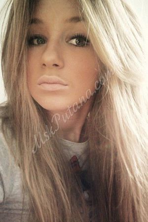 Юля, метро Балтийская