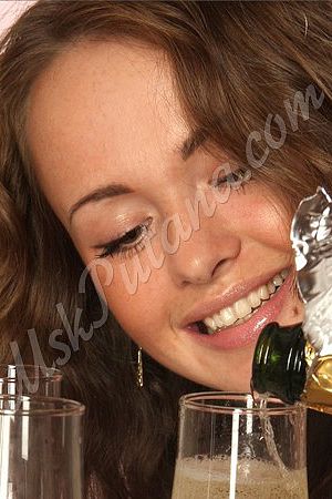 Милана, метро Краснопресненская