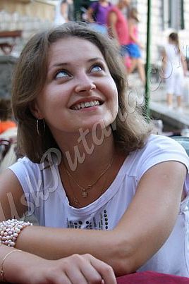 Елена Каптелова, метро Алтуфьево