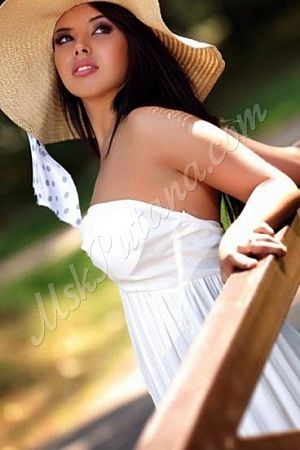 Лола, метро Перово