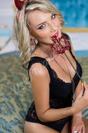 Зоя, метро Петровский парк