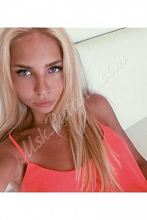 Наташа, метро Семёновская