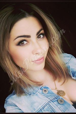 Ксюша, метро Выставочная