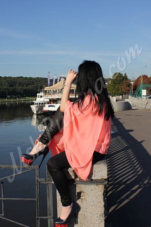 диана, метро Охотный ряд