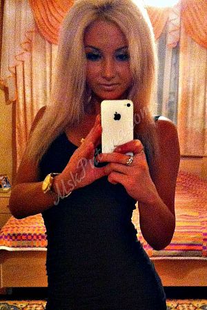 Лина, метро Профсоюзная