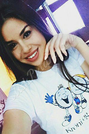 Лена, метро Братиславская