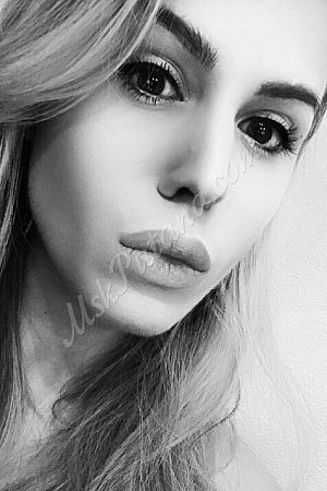 Алена, метро Фрунзенская