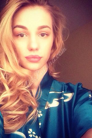 Аля, метро Лужники