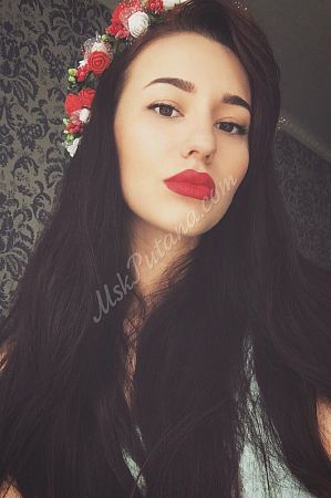 Жанна, метро Пионерская