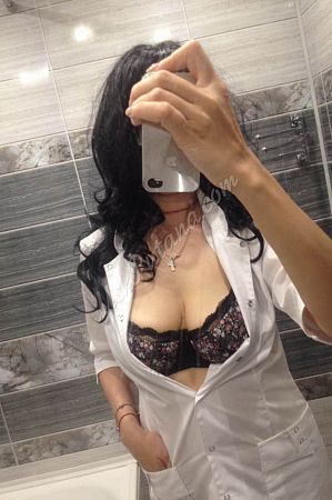 таня, метро Добрынинская