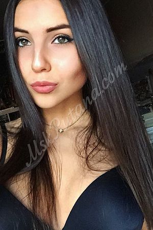 Вика, метро Достоевская