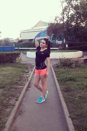 алина, метро Лубянка