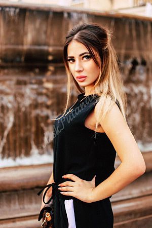 Милана, метро Улица Старокачаловская