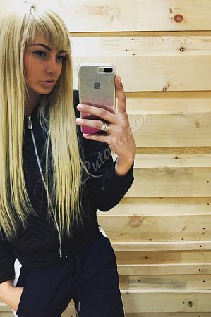 Вика, метро Кузнецкий мост