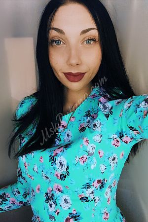 Даша, метро Крымская