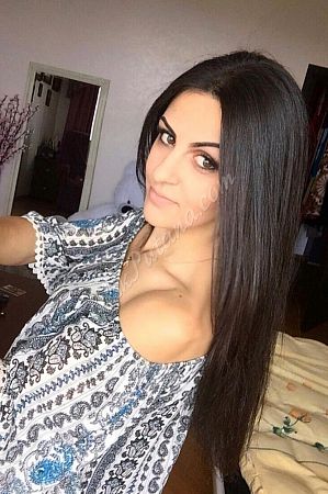 Оля, метро Щукинская