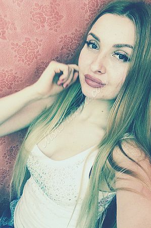 Оля, метро Новопеределкино