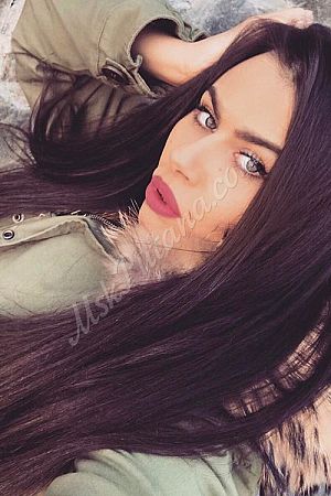 Кира, метро Полянка