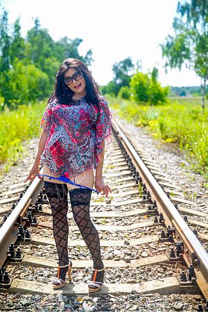 Анюта, метро Менделеевская