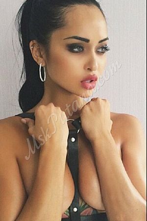 рената, метро Площадь Ильича