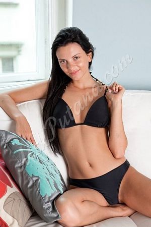 Ангелина, метро Нижегородская