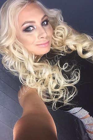 Юлия, метро Бульвар Дмитрия Донского