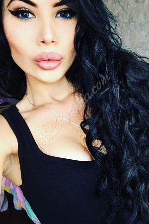 Алла, метро Строгино