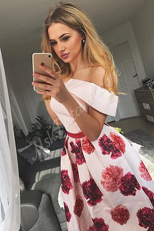 Алиса, метро Планерная