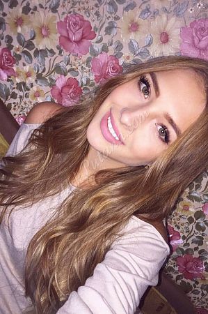 ангелина, метро Озёрная