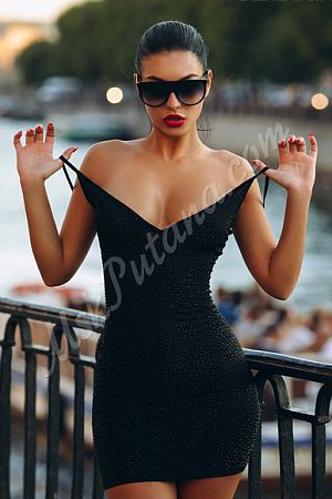 Рина, метро Красносельская