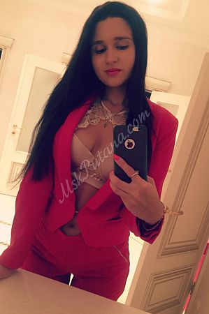 Олеся, метро Пионерская