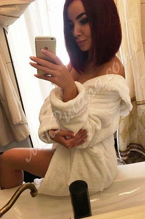 Виолетта, метро Киевская