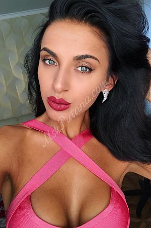 Лора, метро Новослободская