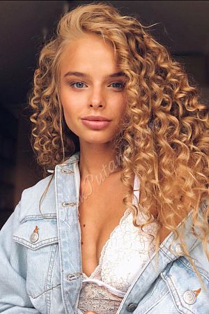 Таня, метро Андроновка