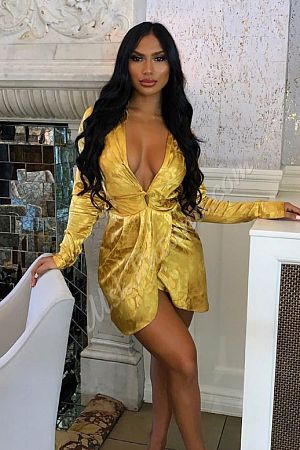 Лариса, метро Славянский бульвар