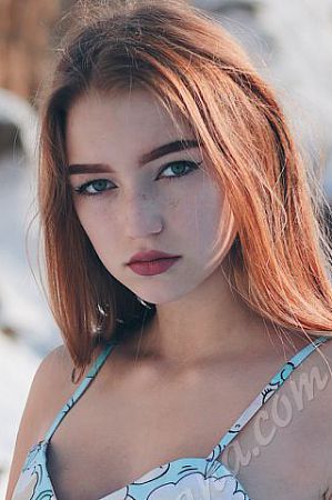 валя, метро Сретенский бульвар