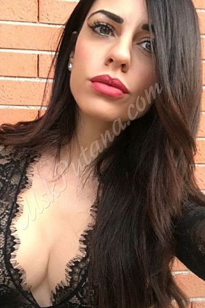 Лена, метро Чистые пруды