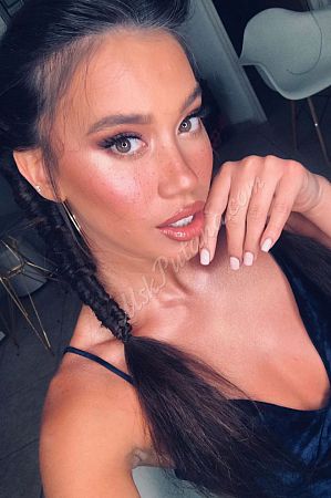 света, метро Новоясеневская