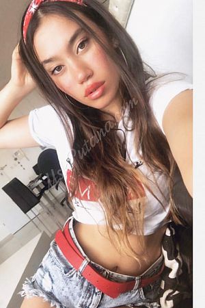 юля, метро Домодедовская