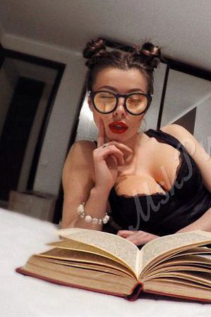 Юля, метро Алексеевская