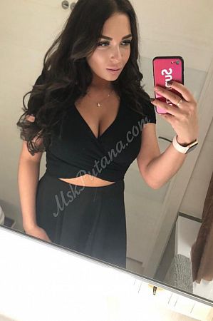 Юля, метро Аннино