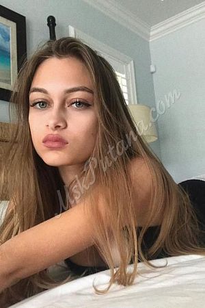 Света, метро Раменки