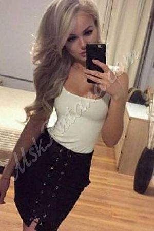 Ксюша, метро Библиотека имени Ленина